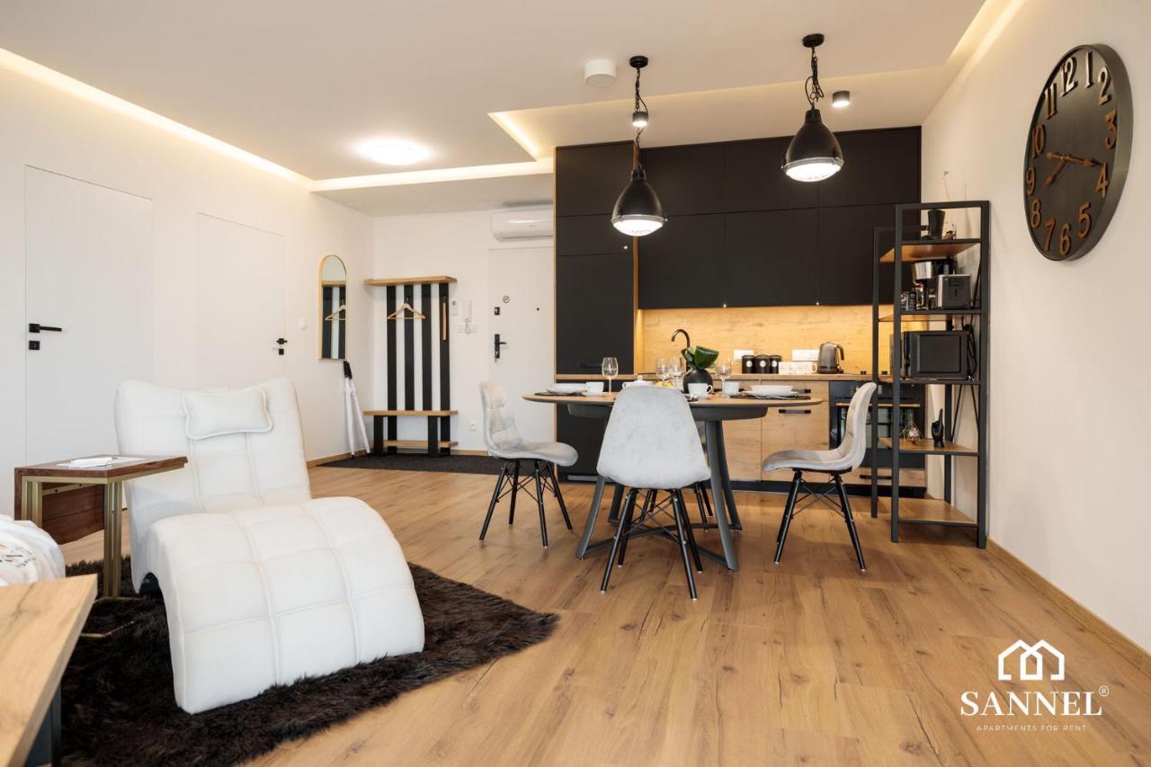 Apartament Prestige Z Dostepem Do Basenow,Strefy Saun,Jacuzzi - Pinea Apartments Pobierowo-Sannel Apartments For Rent Eksteriør billede