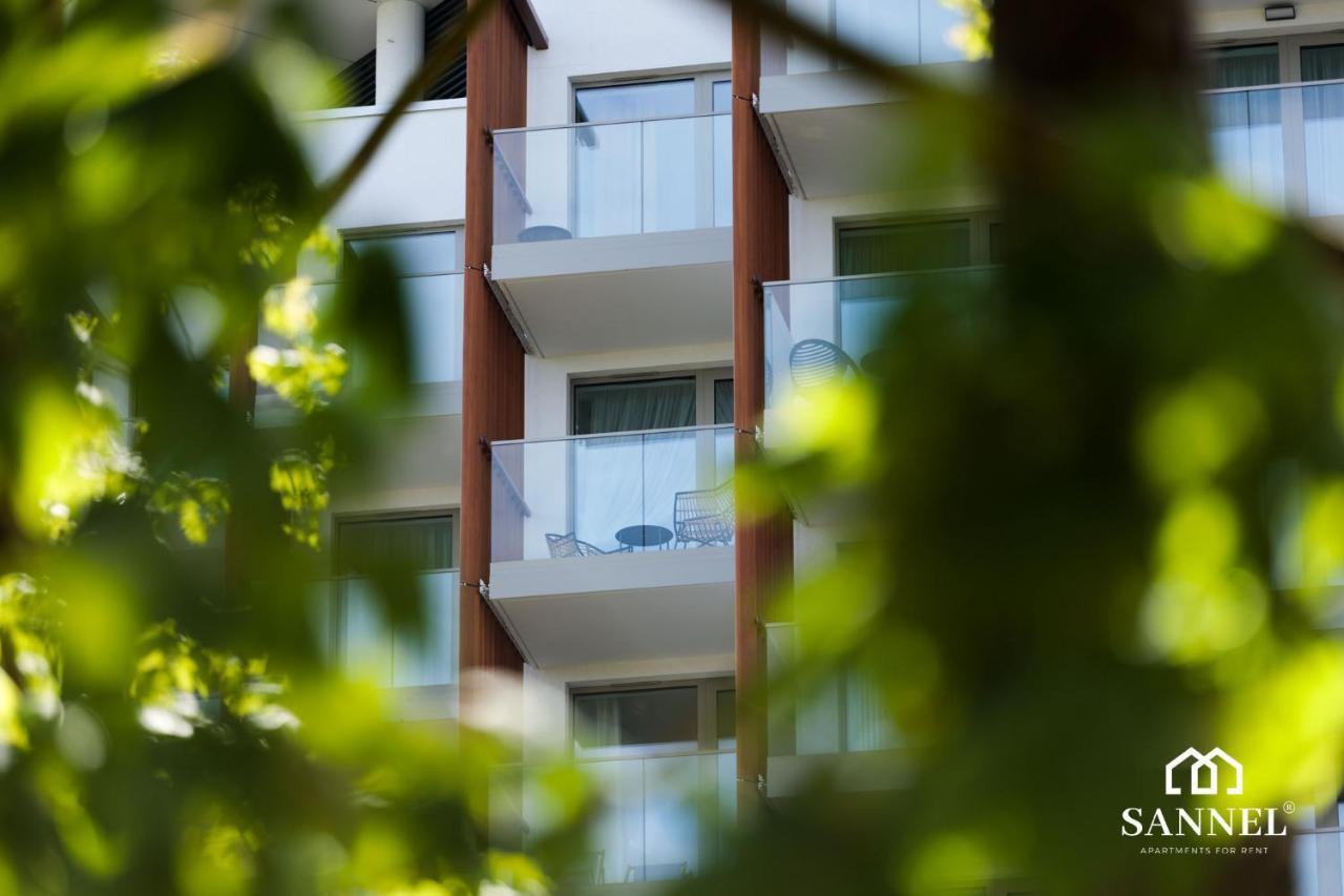 Apartament Prestige Z Dostepem Do Basenow,Strefy Saun,Jacuzzi - Pinea Apartments Pobierowo-Sannel Apartments For Rent Eksteriør billede