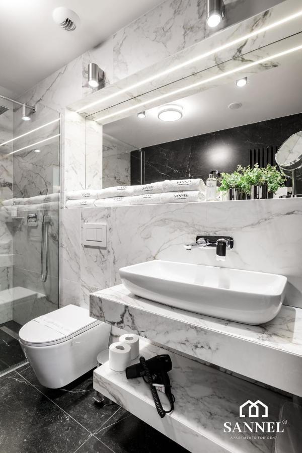 Apartament Prestige Z Dostepem Do Basenow,Strefy Saun,Jacuzzi - Pinea Apartments Pobierowo-Sannel Apartments For Rent Eksteriør billede